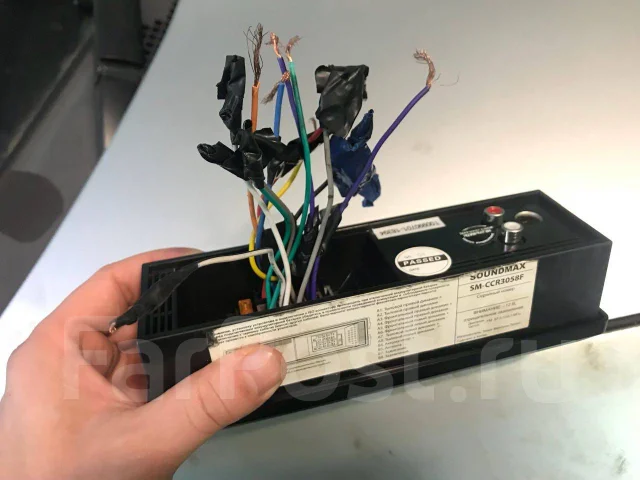 Не включается магнитола soundmax sm ccr3058f