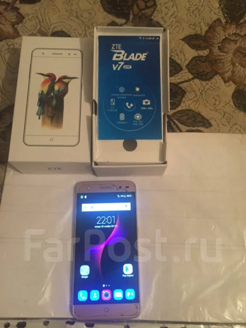 ZTE Blade V7 Lite. �/� ����