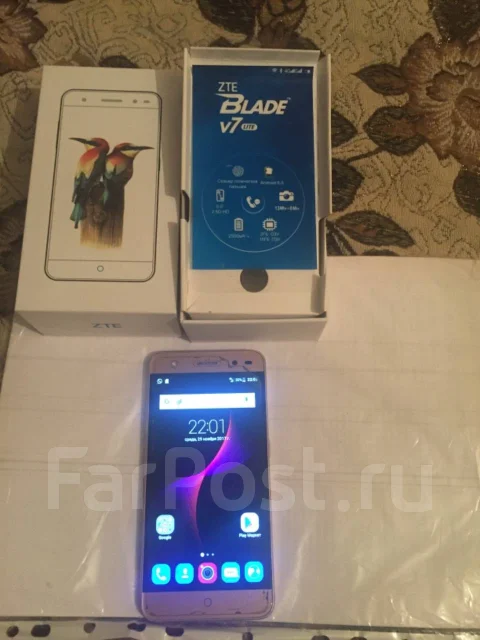 ZTE Blade V7 Lite. �/� ����