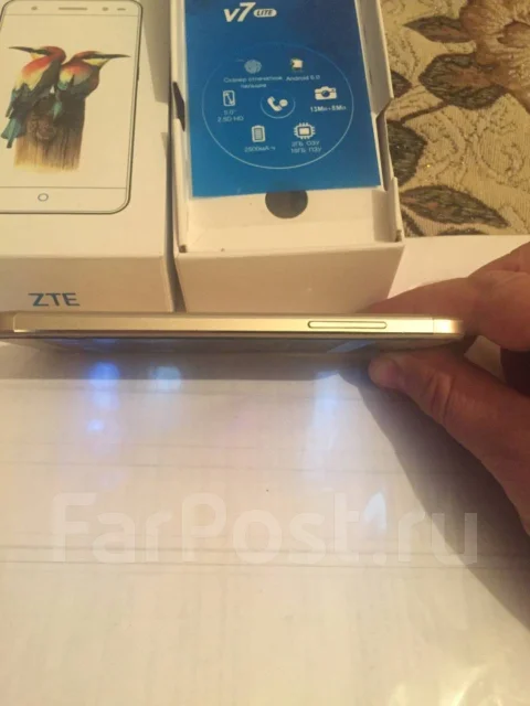 ZTE Blade V7 Lite. �/� ����
