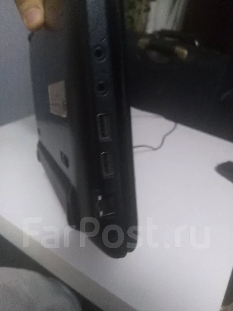 Asus Eee PC 1215N. 12", 1,8����, ��� 2048 ��, ���� 500���, WiFi: 1, Bluetooth: 1, ����������� �� 1��. ����