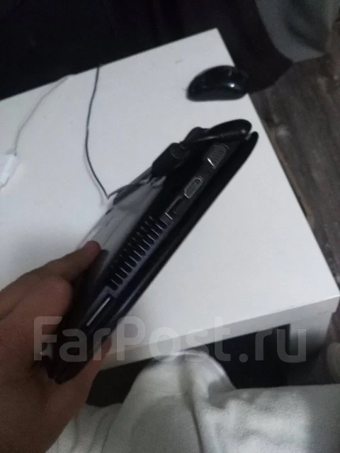 Asus Eee PC 1215N. 12", 1,8����, ��� 2048 ��, ���� 500���, WiFi: 1, Bluetooth: 1, ����������� �� 1��. ����
