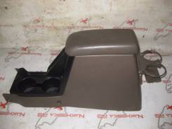 Бардачок. Toyota Hilux Surf, KZN185, KZN185G, KZN185W, RZN185, RZN185W, VZN185, VZN185W Toyota 4Runner, KZN185, RZN180, RZN185, VZN180, VZN185 Двигате...