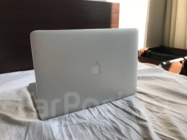 Apple MacBook Pro 15 2015 Mid MJLQ2. 15", 3,4����, ��� 8 ��, ���� 256���, WiFi: 1, Bluetooth: 1, ����������� �� 8��. ����