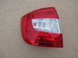 Стоп-сигнал. Skoda Rapid, NH1, NH3 Двигатели: BLF, BLS, CAXA, CAXC, CAYA, CAYB, CAYC, CBZA, CBZB, CDEA, CFNA, CGGB, CGPA, CGPB, CGPC, CHYA, CHYB, CHZB...