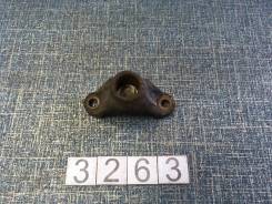 Крепление торсиона. Toyota Hiace, LH51, LH51B, LH51G, LH51V, LH61, LH61B, LH61G, LH61V, LH61VH, LH71, LH71B, LH71G, LH71V, LH80, YH50, YH50B, YH50V, Y...