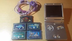Nintendo Game Boy Advance SP ����