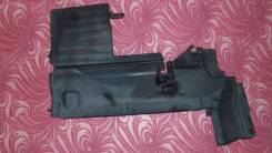 Дефлектор радиатора. Nissan Tiida, C11 Nissan Tiida Latio, SJC11, SC11, SNC11 Двигатели: MR18DE, HR15DE