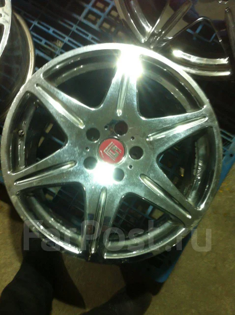Work Varianza V5S. 9.0x18", 5x114.3, ET45, �� 72���. ����