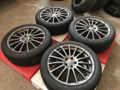 Avangrade. 7.0x17", 5x100, ET50 ����