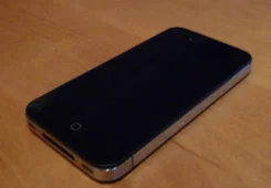 Apple iPhone 4. �/�