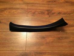 Накладка на порог. Lexus: GS460, GS350, GS430, GS300, GS450h Двигатели: 1URFE, 1URFSE, 2GRFSE, 3GRFE, 3GRFSE, 3UZFE