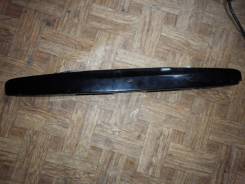 Накладка на дверь багажника. Nissan Wingroad, JY12, NY12, PM12, RM12, Y12 Двигатели: HR15DE, MR18DE, QR20DE, SR20DE