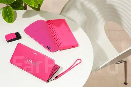 Sony VAIO VPC-P11S1R/P. 8", 1,6����, ��� 2048 ��, ���� 64���, WiFi: 1, Bluetooth: 1, ����������� �� 4��. ����