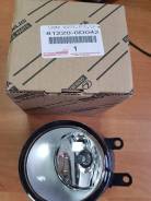 Туманка Toyota 81220-0D042