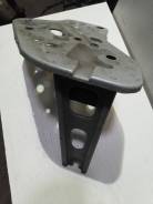 Кронштейн под аккумулятор. Toyota Lite Ace Noah, SR50, SR50G