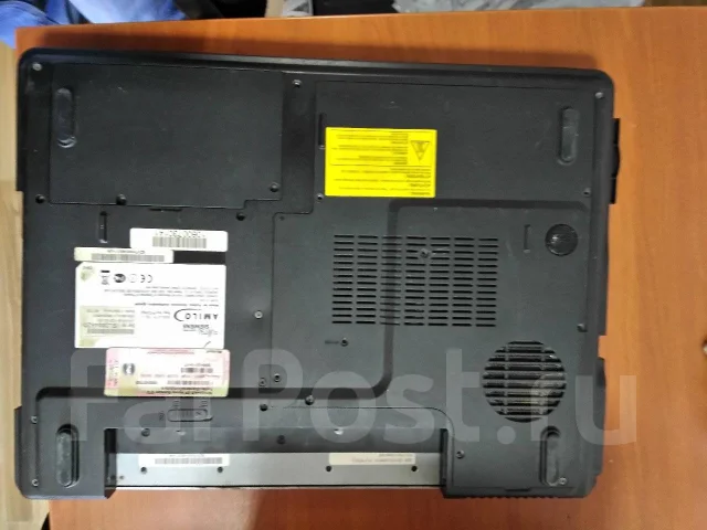 Fujitsu Siemens. 15.4", ��� 512 ��, WiFi: 1 ����
