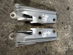 Крепление капота. Mitsubishi Pajero, V63W, V65W, V68W, V73W, V75W, V77W, V78W Mitsubishi Montero, V60, V63W, V65W, V68W, V73W, V75W, V77W, V78W