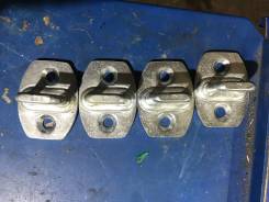 Замок двери. Toyota: Aurion, iQ, Avensis, Corolla, Innova, Tundra, Caldina, Tarago, bB, Alphard, Premio, Mark X, Corolla Axio, XA, Camry, Corolla Vers...