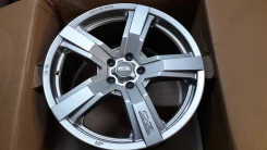 OZ Racing Versilia. 9.5x20", 5x120, ET52, �� 79���. ����