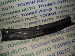 Решетка под дворники. Toyota Kluger V