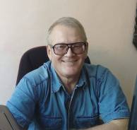 Начальник гаража. Высшее образование по специальности, опыт работы 30 лет