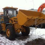 Lonking. Фронтальные погрузчики CDV 833, 3 000 куб. см., 3 000 кг.