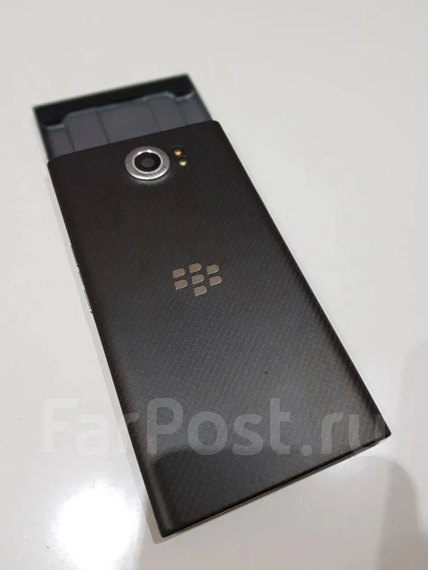 BlackBerry Priv. �/� ����