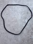 Уплотнитель двери багажника. Toyota Highlander, ACU20, ACU20L, ACU25, ACU25L, MCU20, MCU20L, MCU23, MCU23L, MCU25, MCU25L, MCU28, MCU28L, MHU23, MHU28...