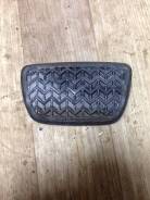 Накладка на педаль. Toyota: Windom, Crown, Aurion, Aristo, Verossa, Altezza, Mark II Wagon Blit, FJ Cruiser, Hilux Surf, Solara, Land Cruiser Prado, O...