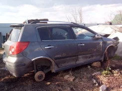 Geely MK Cross ����