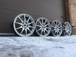 Hot Stuff Cross Speed Premium-15. 8.0x17", 5x114.3, ET46, �� 73,1���. ����