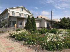 Продам коттедж 331кв. м. в Уссурийске. Улица Кулибина 2, р-н Слободка, площадь дома 331 кв. м., скважина, электричество 28 кВт, отопление централизова...