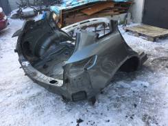 Задняя часть автомобиля. Infiniti FX35