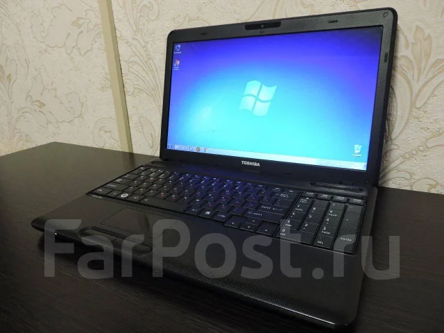 Toshiba. 15.6", 2,9����, ��� 4 ��, ���� 640���, WiFi: 1, Bluetooth: 1, ����������� �� 2��. ����