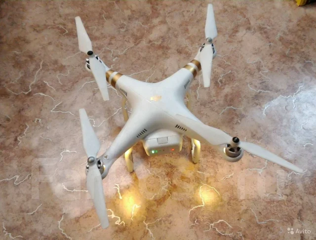 DJI Phantom 3 Pro ����
