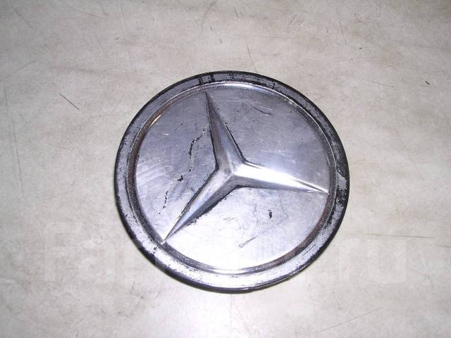 Знак Мерседес на тарелке