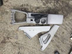 Консоль центральная. Subaru Forester, SG, SG5, SG6, SG69, SG9, SG9L Двигатели: EJ20, EJ201, EJ202, EJ203, EJ204, EJ205, EJ20A, EJ20E, EJ20G, EJ20J, EJ...
