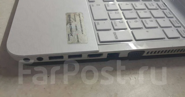 Toshiba Satellite L850-D7W. ��� 4 ��, Bluetooth: 1 ����