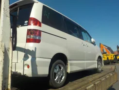 Toyota Voxy. AZR650101472, 1AZ FSE ����