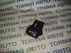 Панель рулевой колонки. Toyota Corolla, NZE121