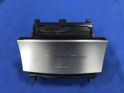 Пепельница. Mercedes-Benz C-Class, W203