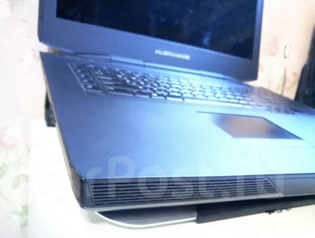 Alienware 18 ����