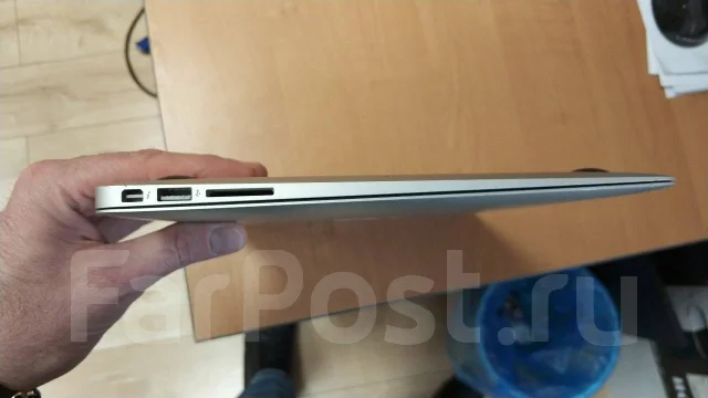 Apple MacBook Air 13 2013 Mid. 13", 1 300����, ��� 4 ��, ���� 128���, WiFi: 1, Bluetooth: 1, ����������� �� 10��. ����