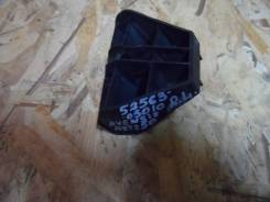 Крепление бампера. Toyota Avensis, ADT250, ADT251, AZT250, AZT250L, AZT250W, AZT251, AZT251L, AZT251W, AZT255, AZT255W, CDT250, ZZT250, ZZT251, ZZT251...