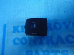 Кнопка стеклоподъемника. Audi: A4, R8, TT, S4, RS4, TTS Двигатели: ALT, ALZ, ASB, AUK, AWA, BBJ, BBK, BCZ, BDG, BFB, BGB, BHF, BKE, BKH, BKN, BLB, BMN...