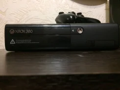 Microsoft Xbox 360 E