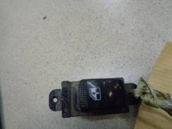 Кнопка стеклоподъемника Kia Rio 2005-2011 Номер OEM 935811G001 в Карпинске Кнопка стеклоподъемника Kia Rio 2005-2011 Номер OEM 935811G001