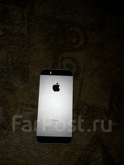 Apple iPhone SE 32Gb. �/� ����
