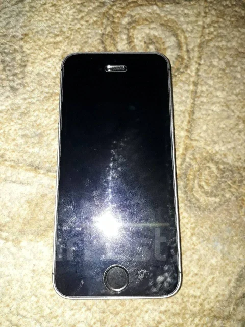 Apple iPhone SE 32Gb. �/� ����